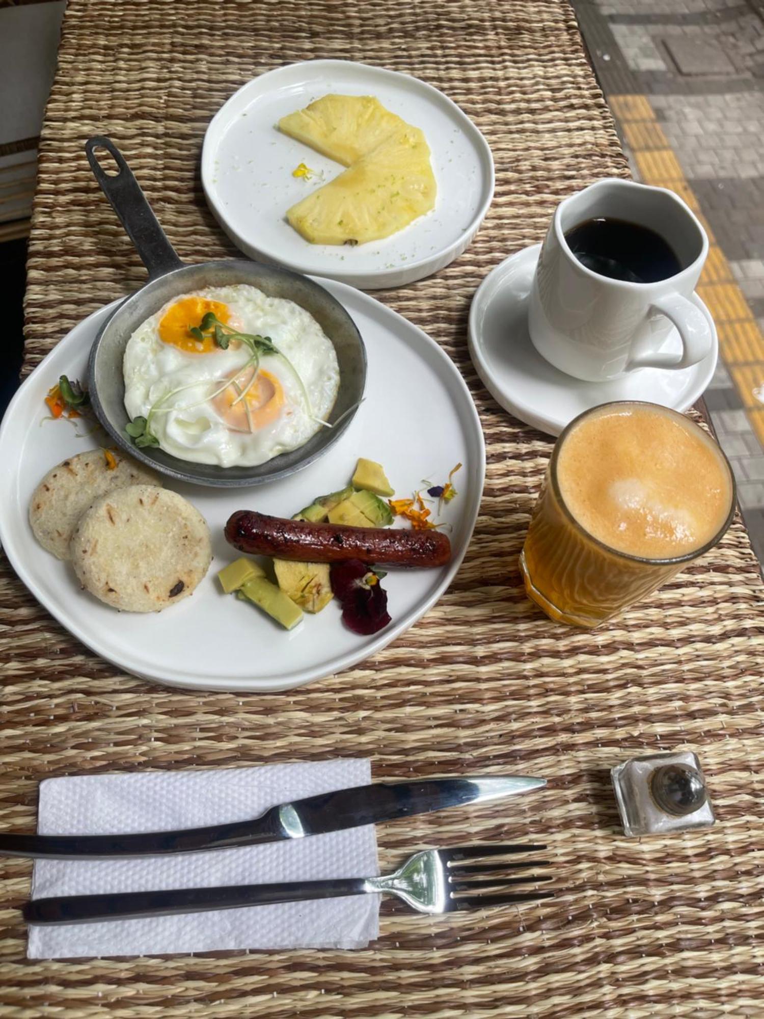 Moet Medellin Hotel 外观 照片